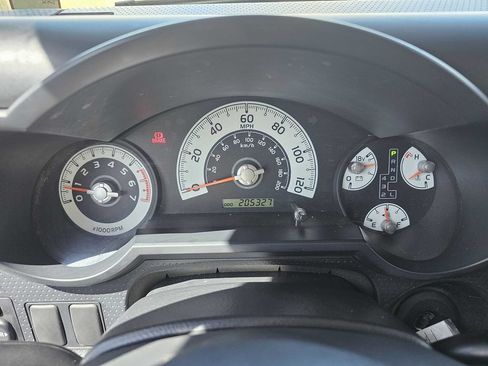 Used 2007 Toyota FJ Cruiser 4WD image 15