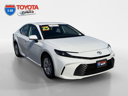 Certified 2025 Toyota Camry LE FWD image 7