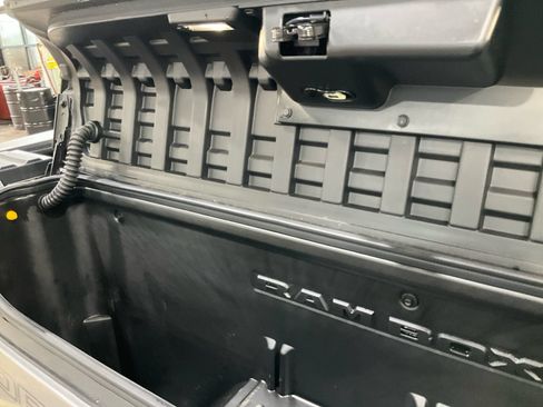 Used 2023 RAM 1500 Laramie AWD/4WD image 26