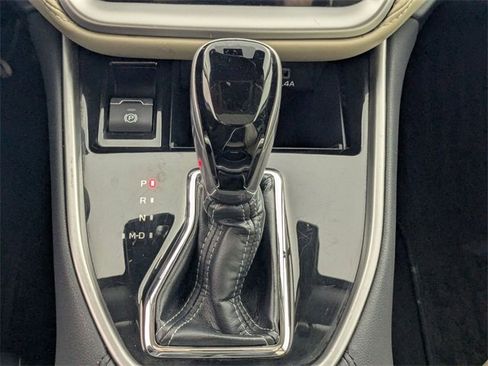 Used 2023 Subaru Outback Limited image 24