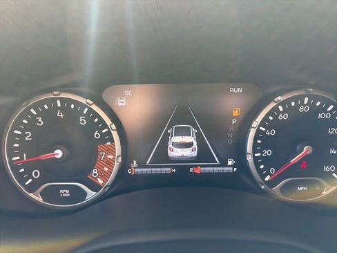 Used 2023 Jeep Renegade Latitude AWD/4WD image 14