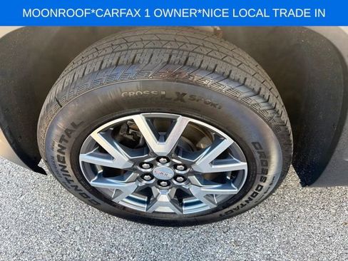 Used 2023 GMC Acadia SLT w/ Technology Package FWD image 14
