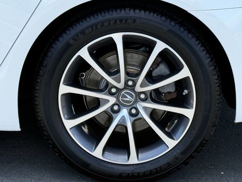 Used 2017 Acura TLX V6 w/ Technology Package FWD image 16