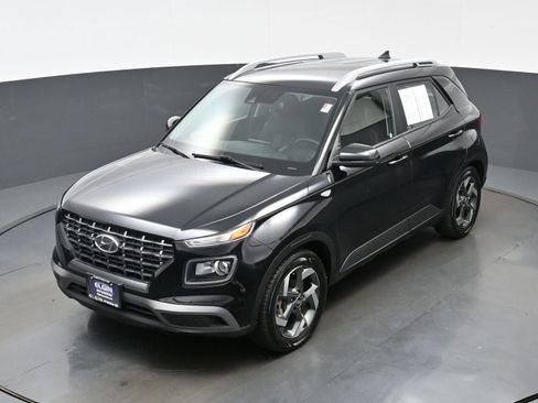 Used 2021 Hyundai Venue SEL FWD image 31