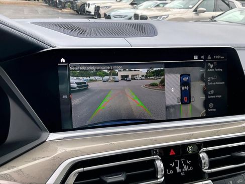 Certified 2022 BMW X7 M50i w/ Dynamic Handling Package AWD/4WD image 27
