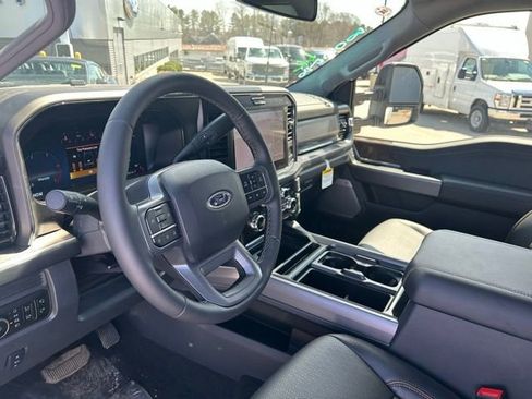 New 2026 Ford F550 4x4 Crew Cab image 25