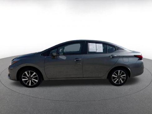 Used 2025 Nissan Versa SV FWD image 8