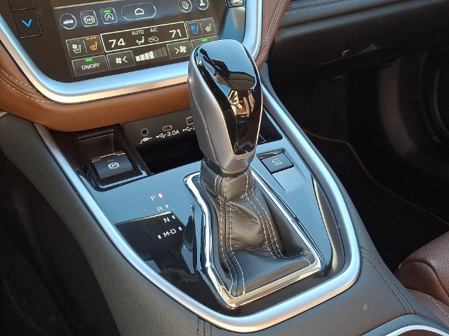 Used 2024 Subaru Outback Touring AWD/4WD image 17