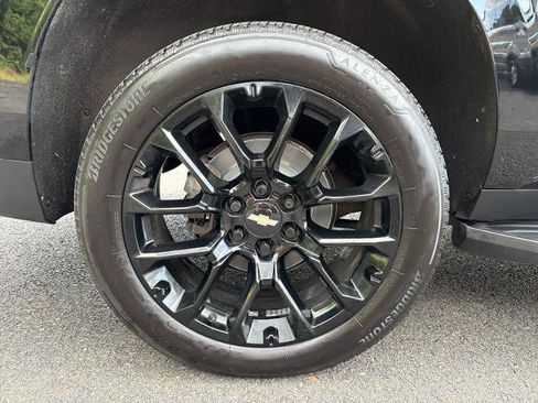 Used 2022 Chevrolet Suburban High Country AWD/4WD image 17