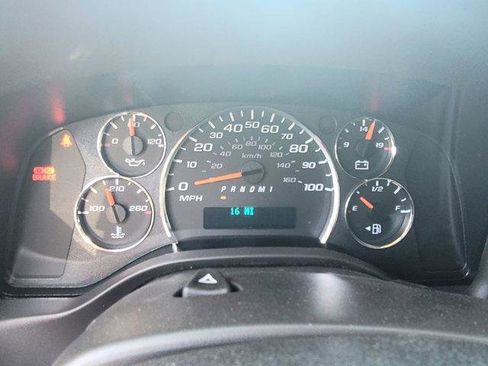 New 2026 Chevrolet Express 2500 w/ Driver Convenience Package RWD image 12