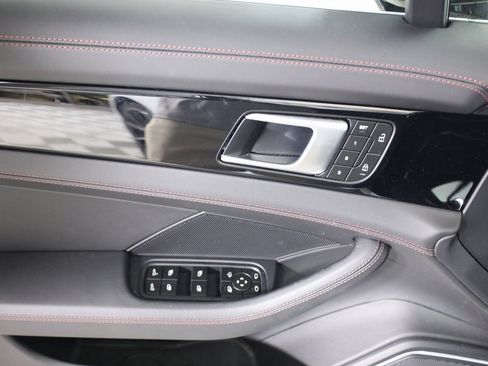 Used 2023 Porsche Panamera 4S AWD/4WD image 8