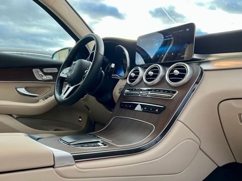 Certified 2022 Mercedes-Benz GLC 300 4MATIC image 13