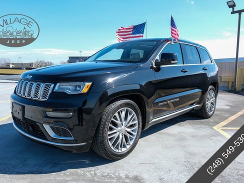 Used 2017 Jeep Grand Cherokee Summit AWD/4WD image 9