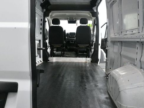 Used 2025 RAM ProMaster 2500 w/ Convenience Group FWD image 13