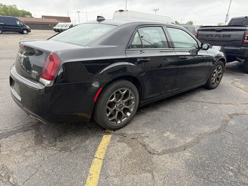 Used 2017 Chrysler 300 S AWD/4WD image 4