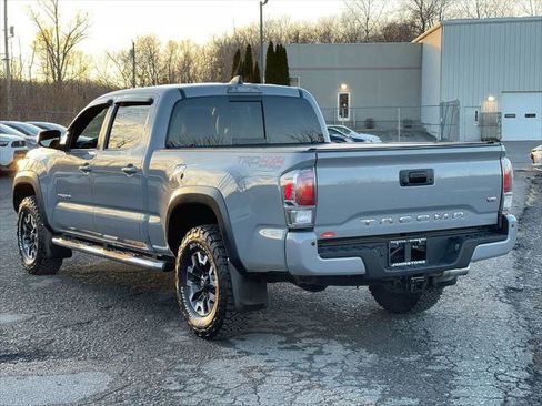 Certified 2021 Toyota Tacoma TRD Off-Road image 14