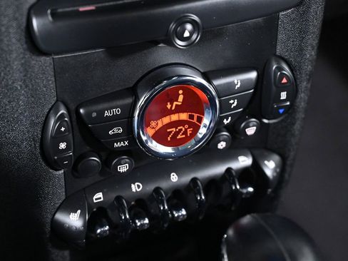 Used 2011 MINI Cooper S image 17