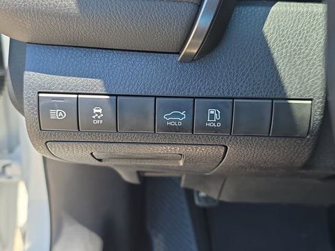 Used 2022 Toyota Camry SE FWD image 26