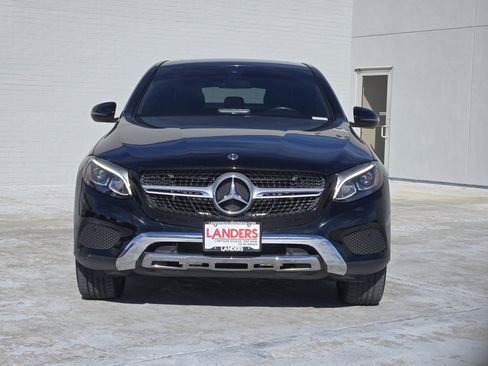 Used 2019 Mercedes-Benz GLC 300 4MATIC Coupe image 2