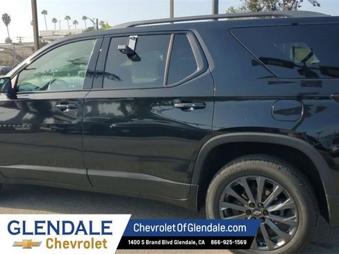 Used 2022 Chevrolet Traverse RS image 5