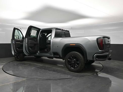 New 2026 GMC Sierra 2500 AT4 AWD/4WD image 46