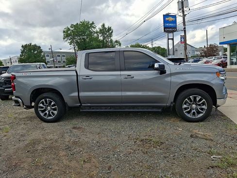 Used 2025 Chevrolet Silverado 1500 LT AWD/4WD image 9