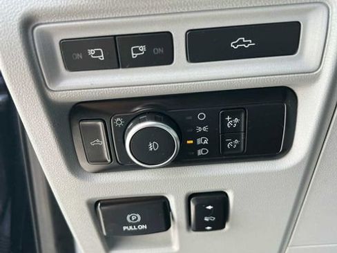 Used 2021 Ford F150 Limited AWD/4WD image 25