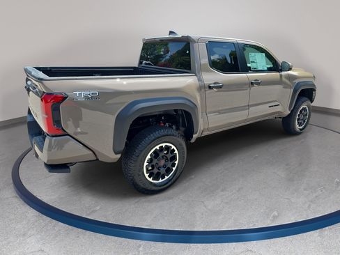 New 2026 Toyota Tacoma TRD Off-Road AWD/4WD image 5