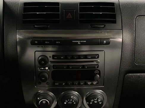 Used 2006 HUMMER H3 Luxury image 28