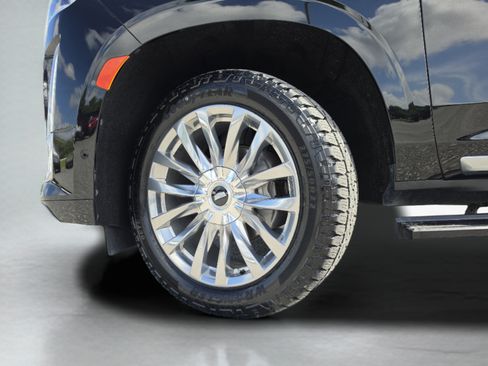 Used 2023 Cadillac Escalade ESV Premium Luxury w/ Performance Package AWD/4WD image 43