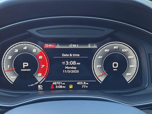 Used 2021 Audi Q8 Prestige w/ Prestige Package image 18