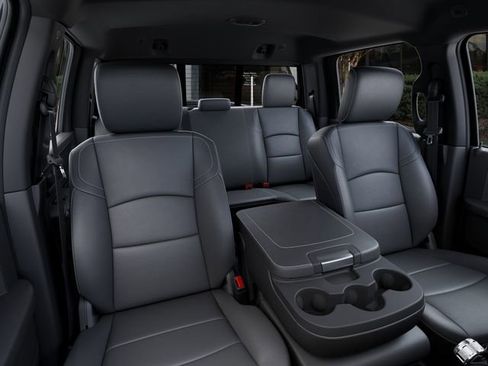 New 2026 RAM 2500 Tradesman AWD/4WD image 16