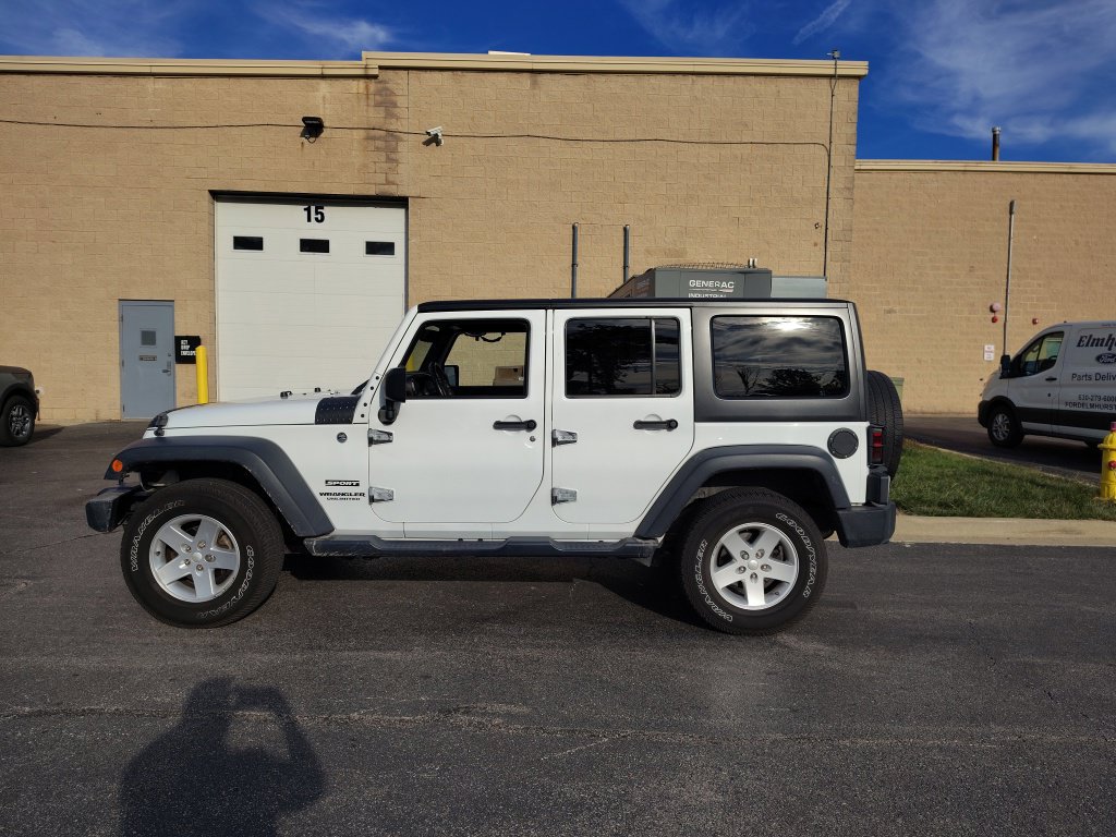 Used 2015 Jeep Wrangler Unlimited Sport w/ Quick Order Package 24S AWD/4WD image 10