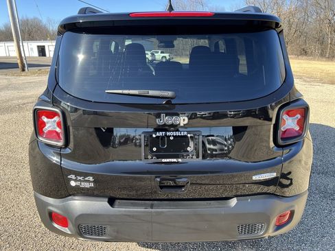 Used 2022 Jeep Renegade Latitude image 4