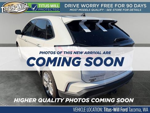 Used 2022 Ford Edge Titanium w/ Class II Trailer Tow Package AWD/4WD image 3