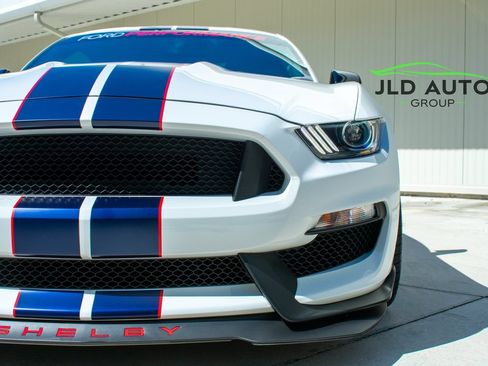 Used 2019 Ford Mustang Shelby GT350R w/ GT350R Equipment Group 920A RWD image 31