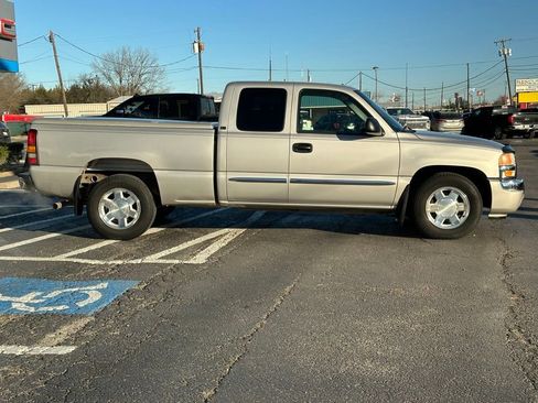 Used 2006 GMC Sierra 1500 SLT w/ Onstar Plus Package image 4