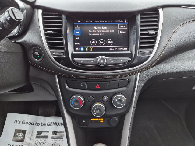 Certified 2022 Chevrolet Trax LT w/ LT Convenience Package AWD/4WD image 21