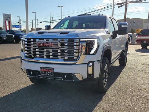 New 2026 GMC Sierra 2500 Denali w/ Denali Reserve Package image 4