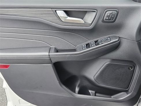 New 2026 Ford Escape SE w/ PHEV Premium Package image 27