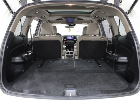 Used 2017 Honda Pilot Elite image 25