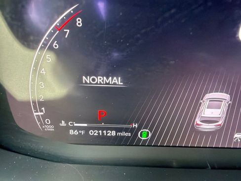 Used 2024 Acura MDX SH-AWD w/ Technology Package image 18