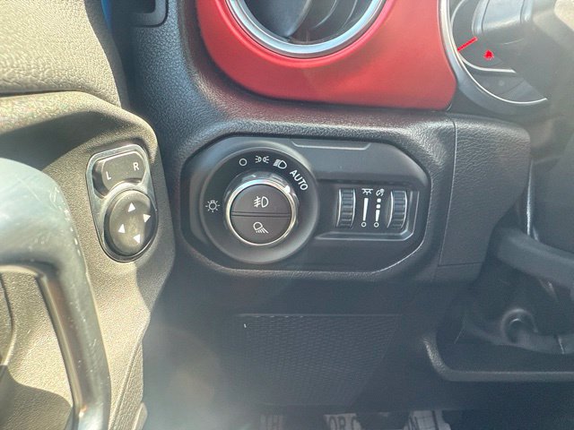 Certified 2022 Jeep Gladiator Rubicon w/ LED Lighting Group AWD/4WD image 13