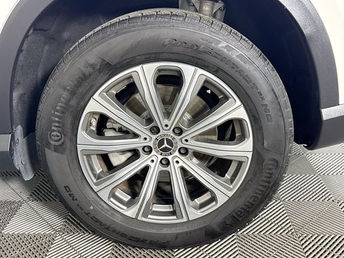 Used 2023 Mercedes-Benz GLC 300 image 34