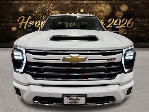 Used 2025 Chevrolet Silverado 2500 LTZ w/ Z71 Chrome Sport Edition image 12