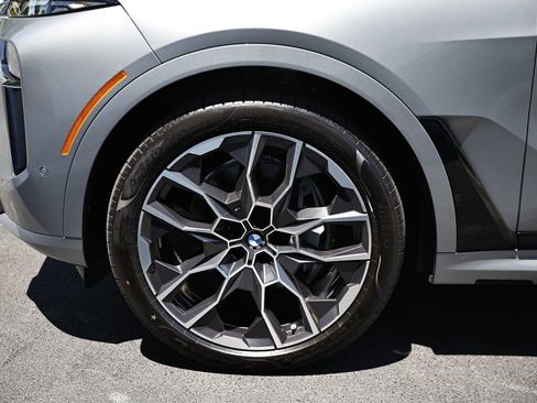 New 2026 BMW X7 xDrive40i w/ Executive Package AWD/4WD image 9