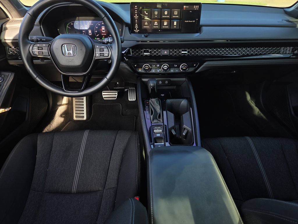 Used 2025 Honda Accord Sport image 8