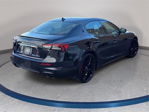 Used 2022 Maserati Ghibli Modena Q4 image 6