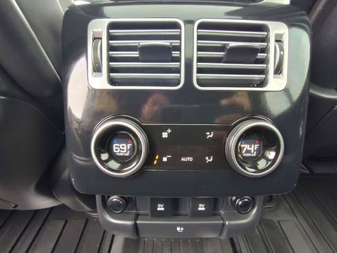 Used 2019 Land Rover Range Rover Supercharged AWD/4WD image 38