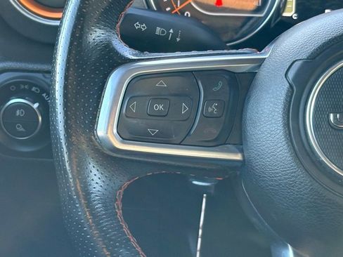 Used 2023 Jeep Gladiator Mojave w/ Cold Weather Group image 21